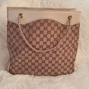 💯 Authentic Gucci tote bag 🍀